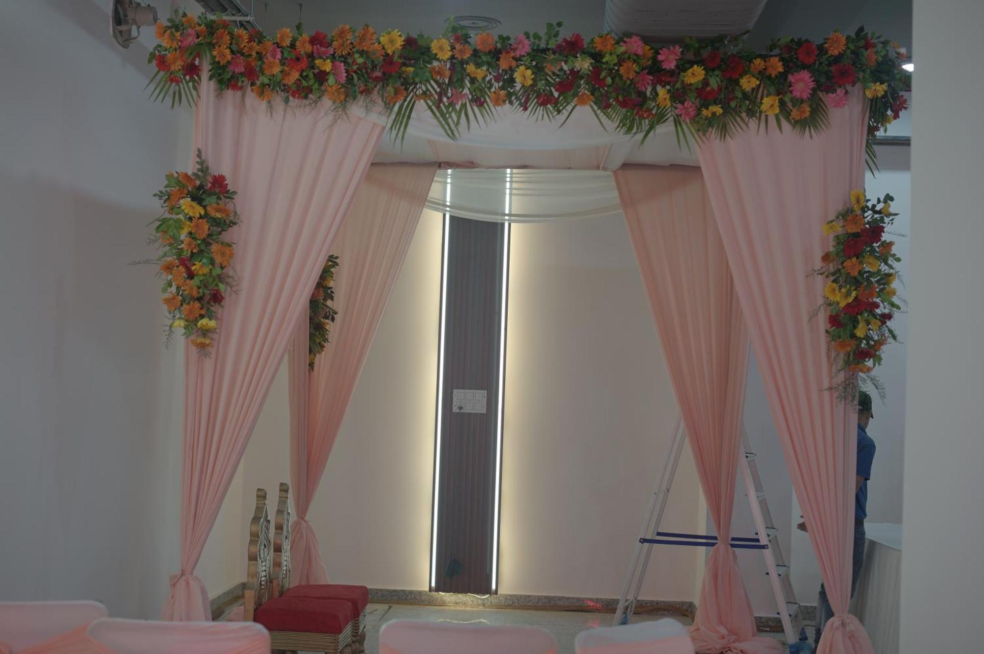 Rr Galaxy Hotel Gurgaon Exterior foto